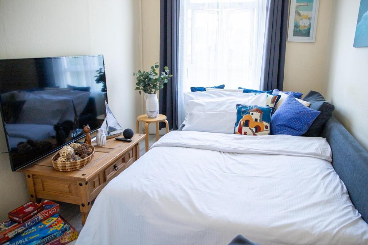 Bright & Cozy Flat In Battersea
